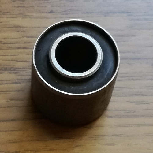 AV-Element Ferrari Vibrationsdämpfer Silentblock Nr30010144 Ers.f.Nr. .30010140 für Haube Mähantrieb oben u. unten f. Ferrari 520 / BCS 602, 604, 620 / Pasquali